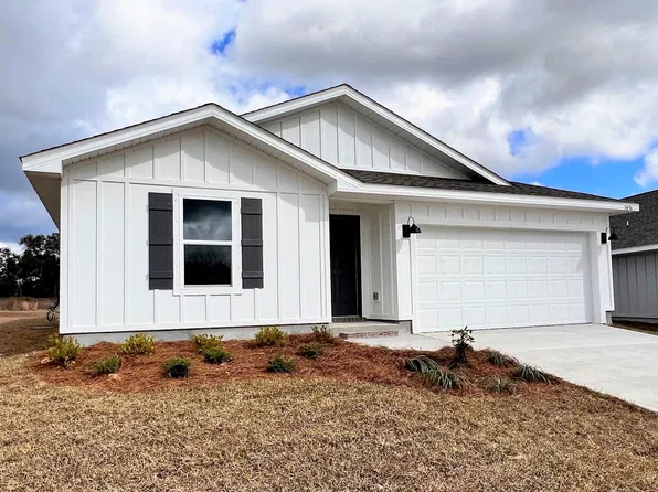 3432 Phoenix Ct, Crestview, FL 32539