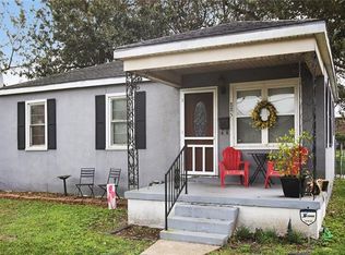 885 West Dr, Westwego, LA 70094