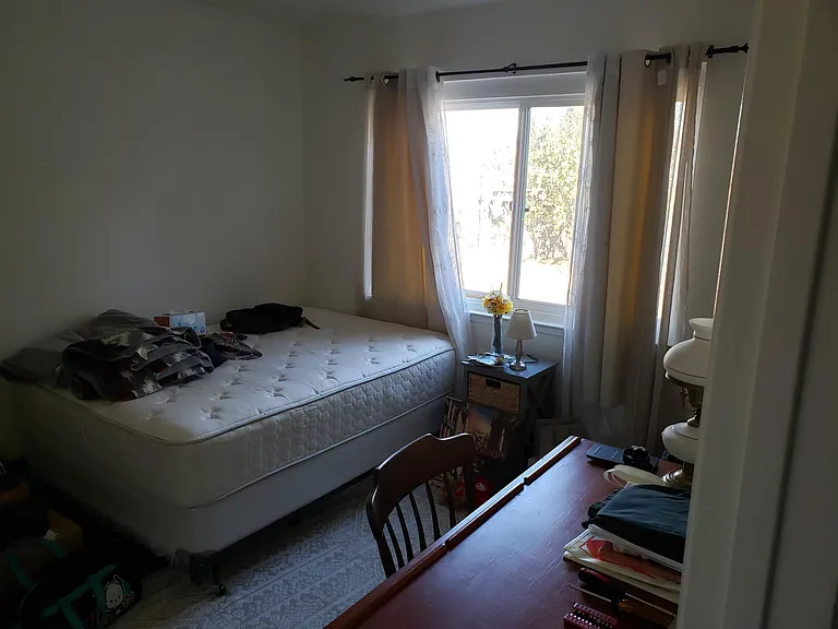 7940 Rosswood Dr — Photo 14