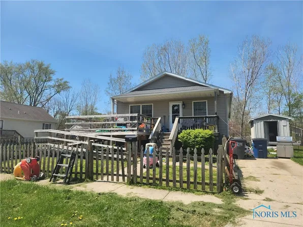 1905 Krieger Dr, Toledo, OH 43615