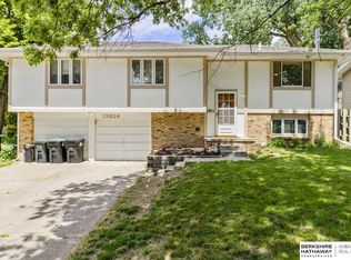 13826 Polk Cir, Omaha, NE 68137