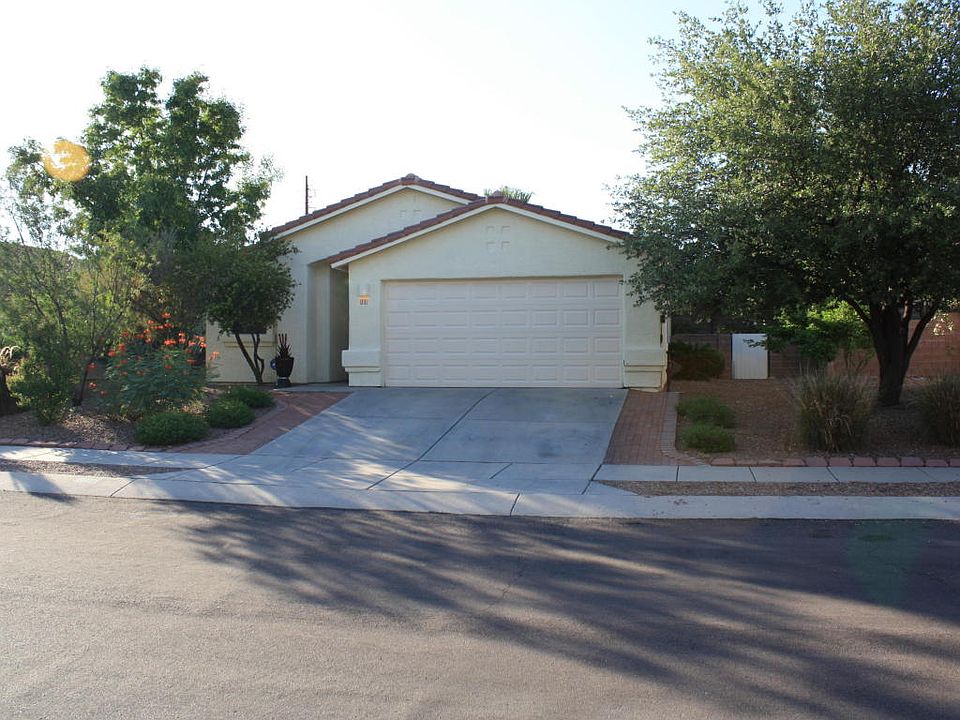1st image of 569 E River Walk Dr