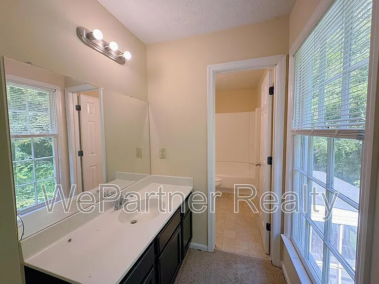 5332 Winslow Xing — Photo 17