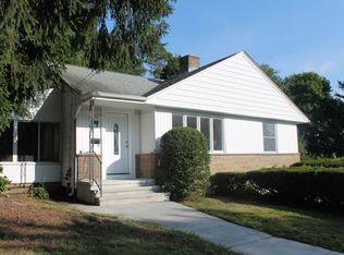 16 Colwell Dr, Johnston, RI 02919