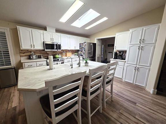 4th image of 437 E Germann Rd #45