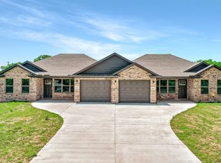 633-635 N Friendship Rd, Sherman, TX 75092