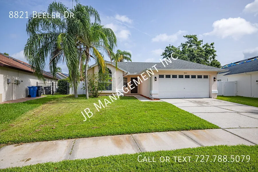 Available Now!! Stunning 3-Bed 2-Bath Home — Photo 2