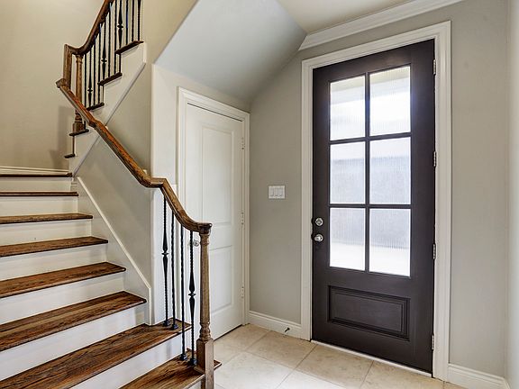 4th image of 539 W 25th St #C