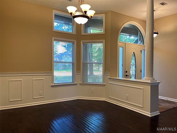 3rd image of 8624 Asheworth Dr