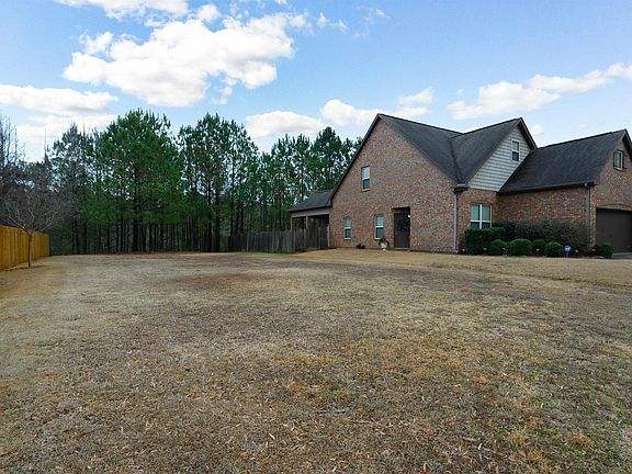 4th image of 407 Glen Cross Way Unit 14