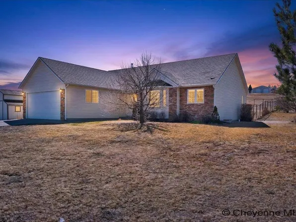 407 Dayshia Ln, Cheyenne, WY 82007