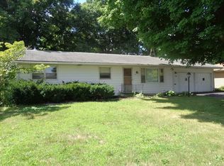 1012 N 2nd St, Rochelle, IL 61068