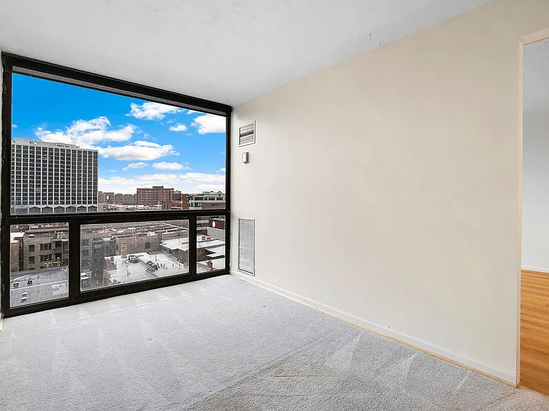4343 N Clarendon Ave #911 — Photo 10