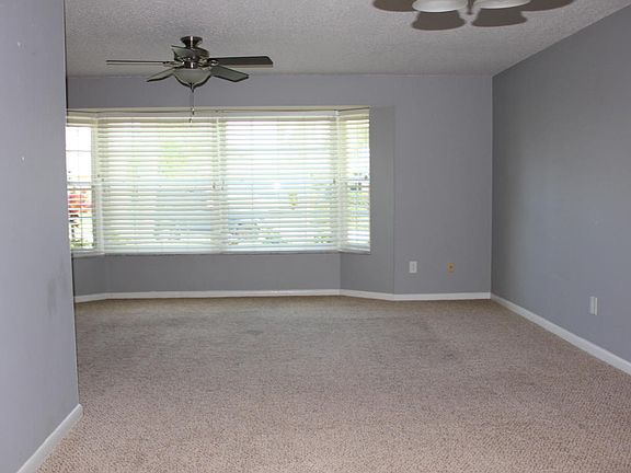 4th image of 515 Park Ave