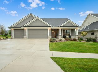 2657 Scenic Point Dr SW, Rochester, MN 55902