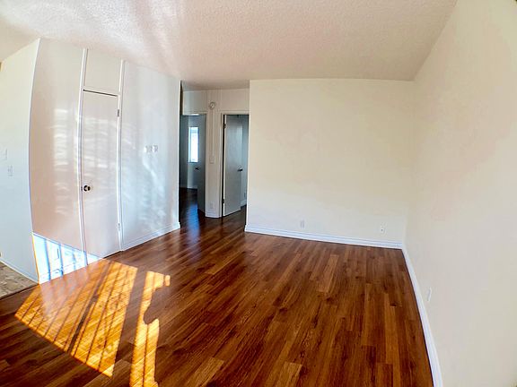 2nd image of 1159 W 36th St