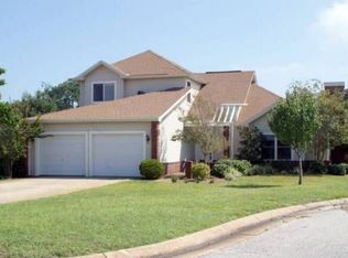 1262 Greenview Ln, Gulf Breeze, FL 32563