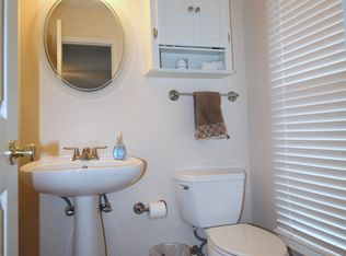 1450 Amberwood Cir, Murfreesboro, TN 37128