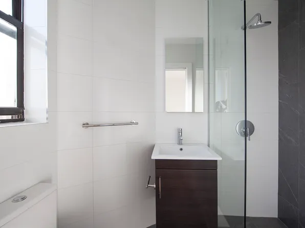 210 1st Avenue image 5 of 28