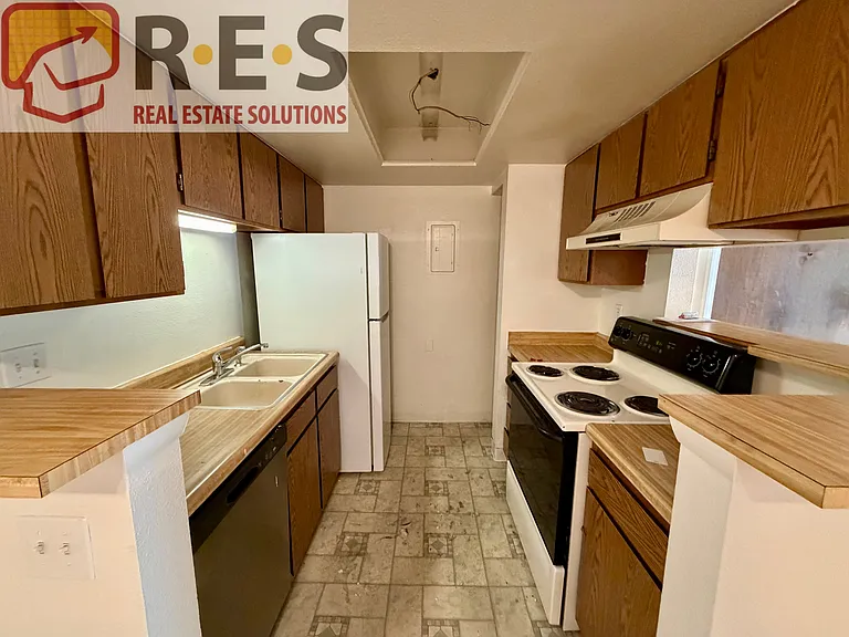 14192 E Colorado Dr #202 — Photo 2