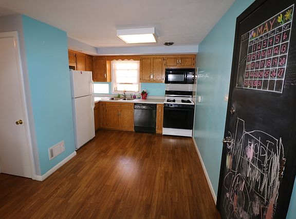 4th image of 10509 S Artesian Ave