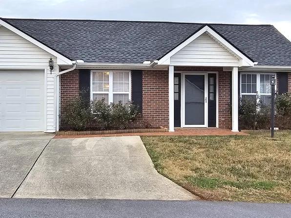 606 Alston Ln, Cornelia, GA 30531
