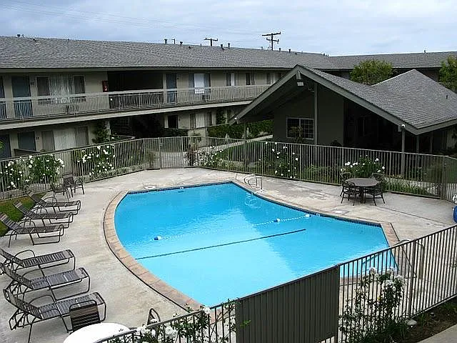 Pine Village Apartments — Photo 6