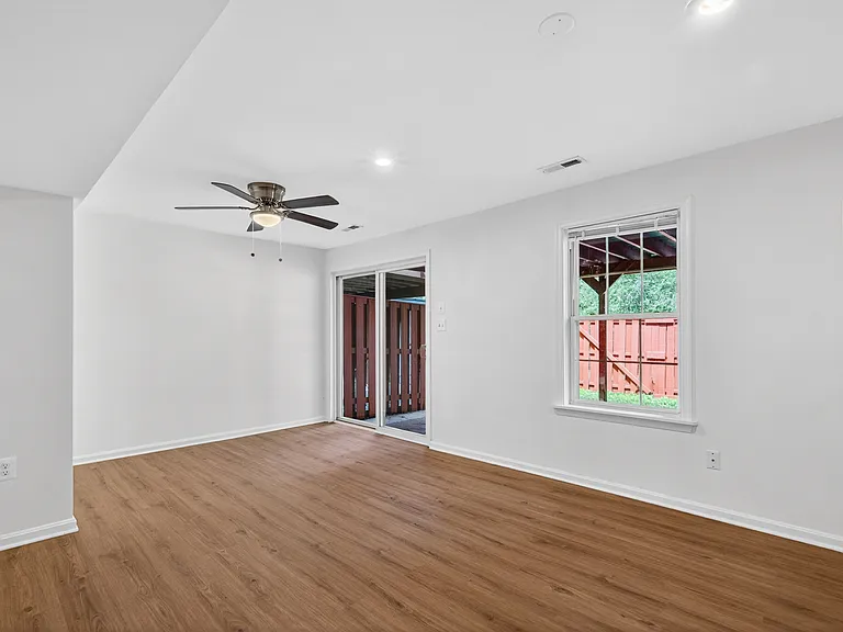 14546 Bisbee Ct — Photo 27