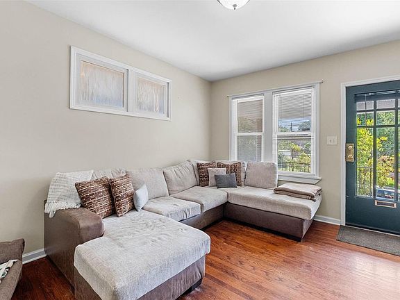 5th image of 1417 Collins Ave