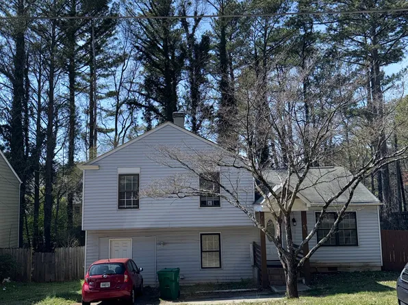 4728 Garden Hills Dr, Stone Mountain, GA 30083