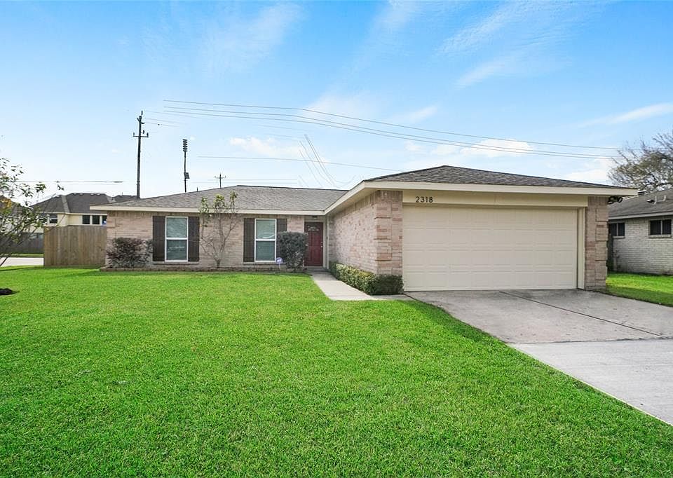 1st image of 2318 Green Valley Dr