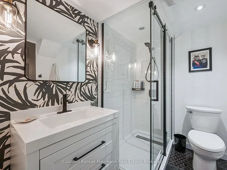 165 Terraview Cres #2 — Photo 30