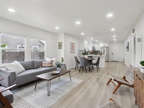 4th image of 361 Cureton Pl