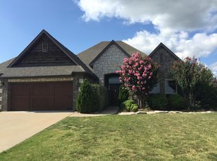 7312 E Memphis St, Broken Arrow, OK 74014