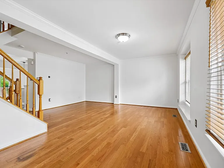 4616 Ripley Manor Ter — Photo 24