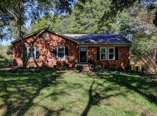 112 Ridgeway Ct, Stanley, NC 28164