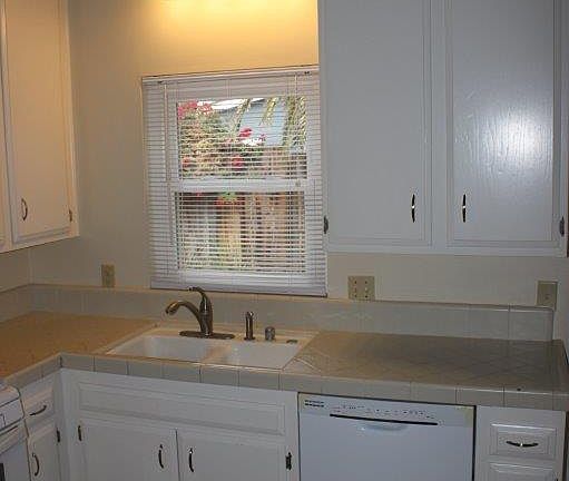 4th image of 1127 Shelburn Ln