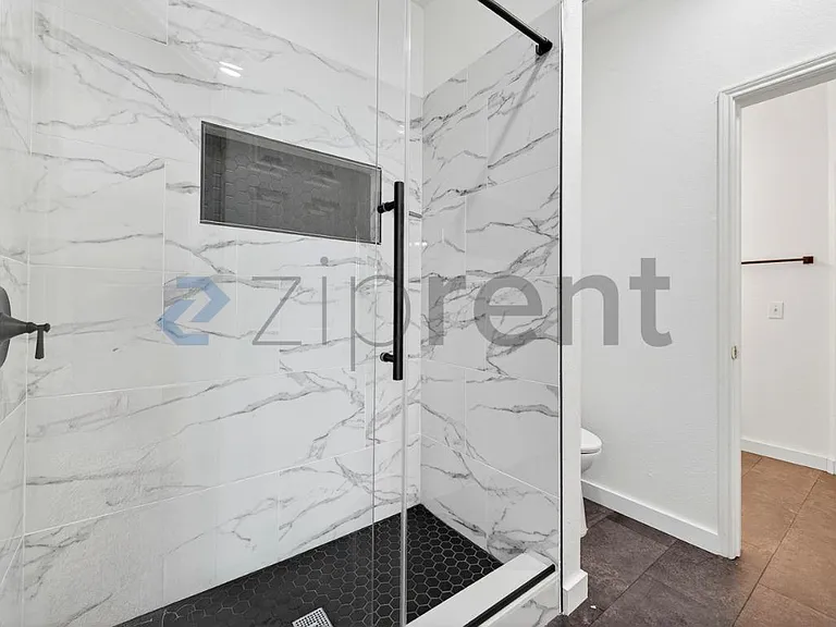 10604 Ambergate Ln — Photo 25