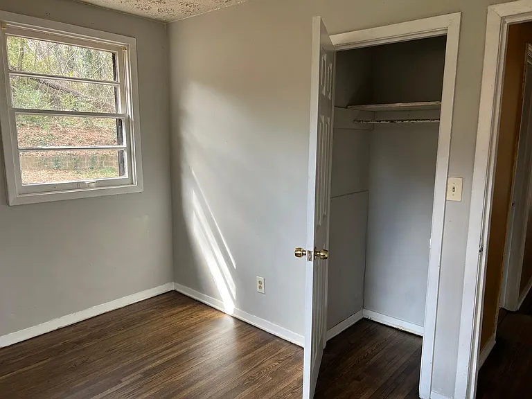 471 Cologne Dr SE — Photo 5