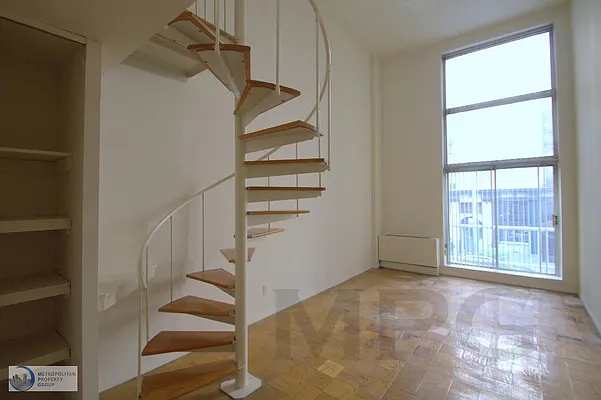 Rented by Metropolitan Property Group | media 7