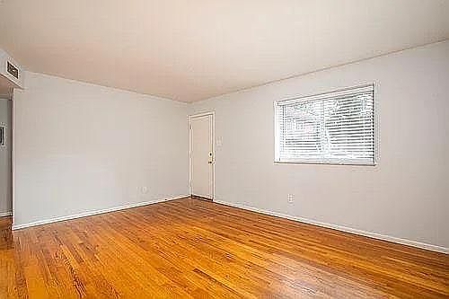 4th image of 7215 Southwest Ave #212A