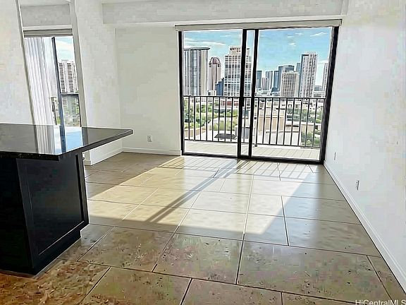 2nd image of 225 Queen St APT 19F