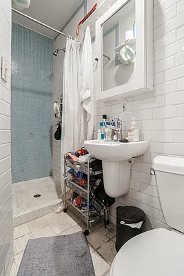 Rented by Bond New York | media 41