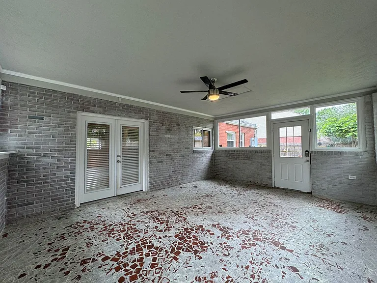 5828 Susquehanna Dr — Photo 17