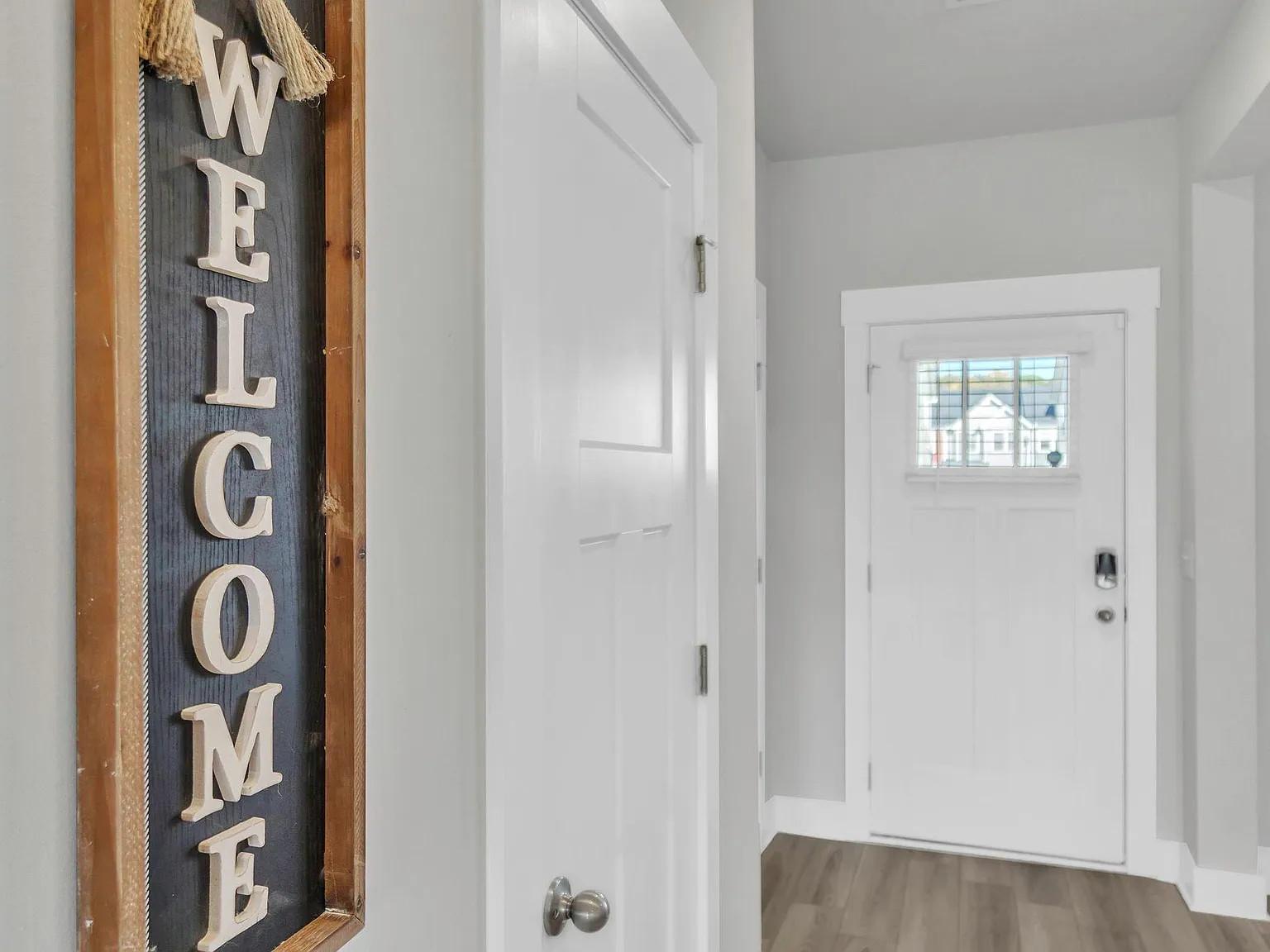 3 bed, 2.5 bath, 1600 sqft, $2,900 — Photo 3