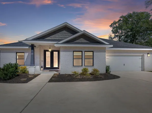 42 Marlborough Rd, Shalimar, FL 32579