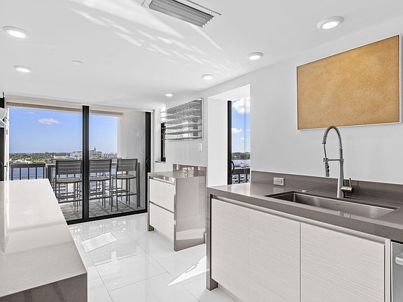 3rd image of 400 N Flagler Drive #1206