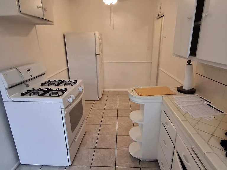 Kitchen, original counter tiles