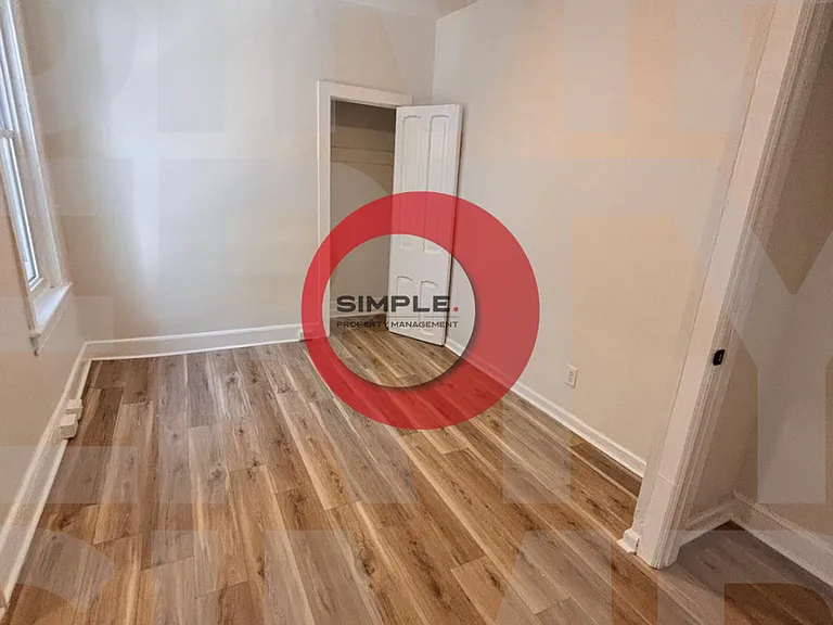 434 Woodward St — Photo 8