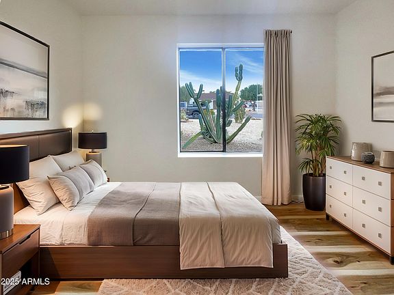4th image of 4111 W DESERT COVE Avenue